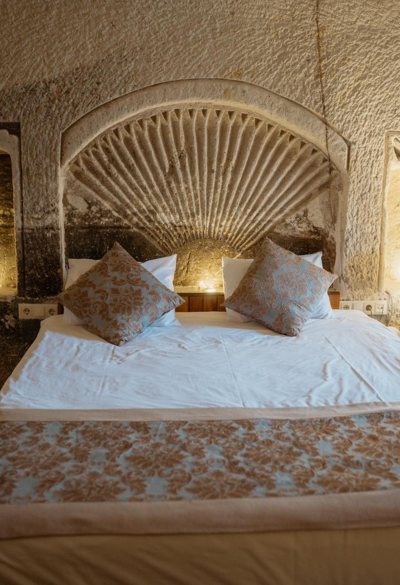 Kismet Cave Mansion Hotel Гьореме Екстериор снимка