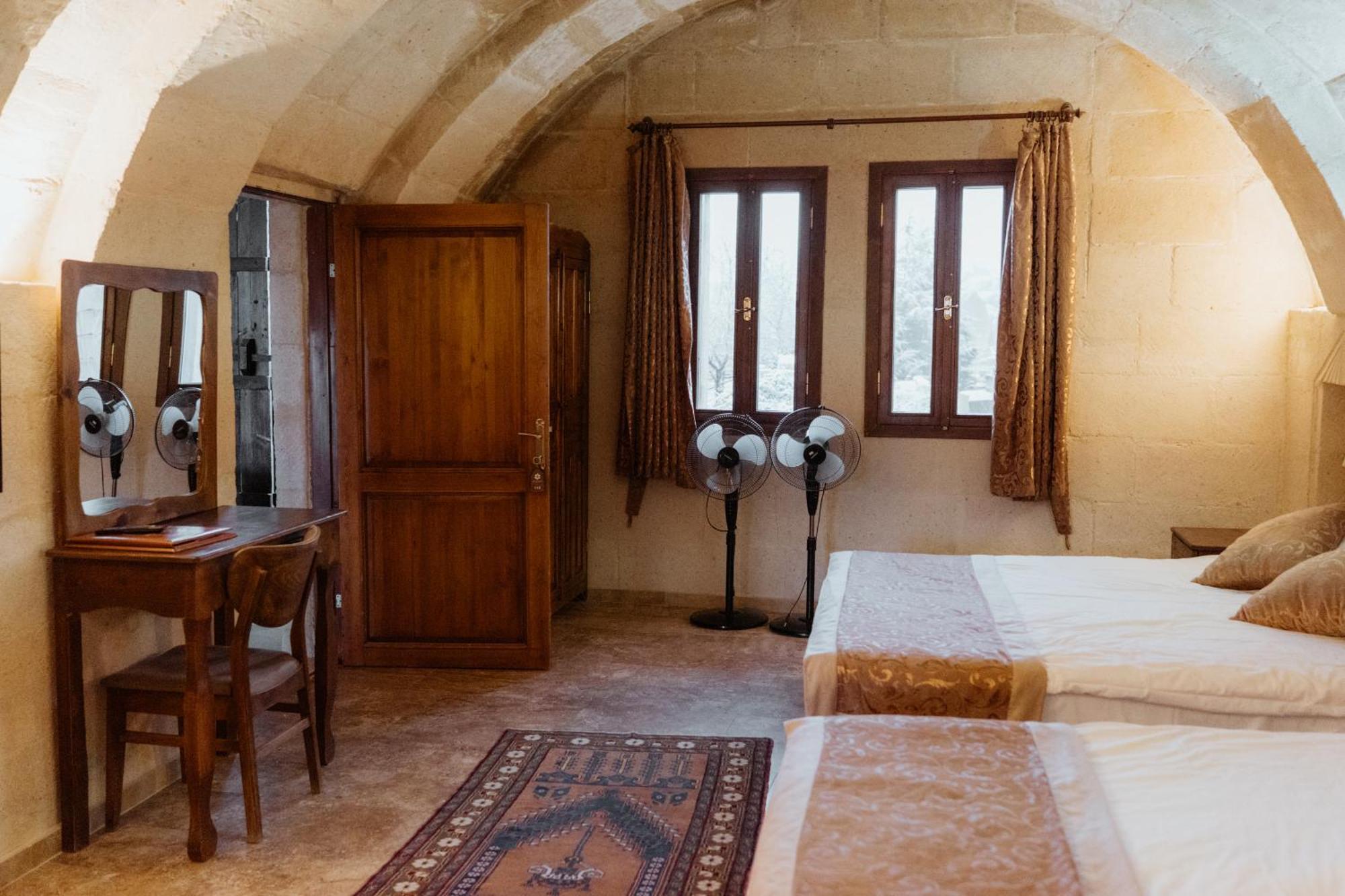 Kismet Cave Mansion Hotel Гьореме Екстериор снимка
